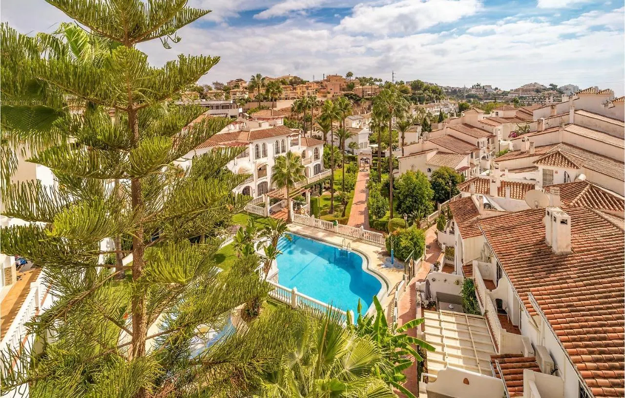 2 Bedroom Gorgeous Apartment In Malaga Spain